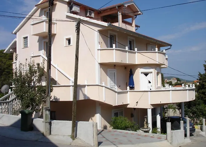 Rosa Apartamento Tkon