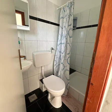Rosa Apartmán Tkon